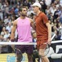 Alcaraz, tifosi 'bocciano' l'outfit contro Sinner agli Us Open: &quot;Pantera rosa&quot;