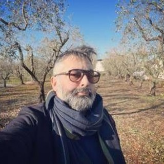 Malore durante il pranzo a Vinitaly, muore l'imprenditore Stefano Adamo Malore durante il pranzo a Vinitaly, muore l'imprenditore Stefano Adamo