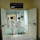 Aiom: "90% oncologi usa accesso precoce a terapie, rimane nodo burocrazia" Aiom: "90% oncologi usa accesso precoce a terapie, rimane nodo burocrazia"