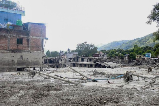 Nepal, sale a 389 il bilancio delle vittime Nepal, sale a 389 il bilancio delle vittime