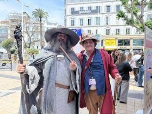 A Cannes la storia del fan de 'Il Signore degli Anelli' che ha ricreato la Terra di Mezzo in Abruzzo A Cannes la storia del fan de 'Il Signore degli Anelli' che ha ricreato la Terra di Mezzo in Abruzzo
