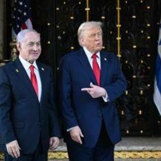 Trump: "Netanyahu è eroe che va graziato, senza di lui Israele non esisterebbe" Trump: "Netanyahu è eroe che va graziato, senza di lui Israele non esisterebbe"
