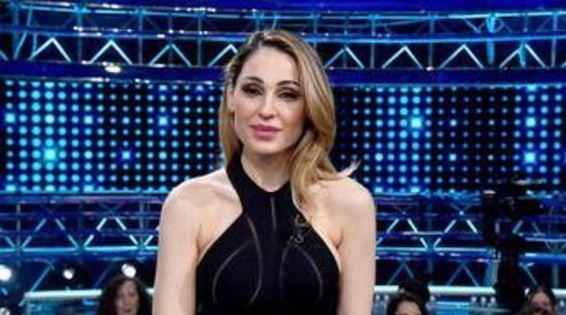 Anna Tatangelo, esce 'Inferno': &quot;Sono una donna 2.0, dopo le difficoltà ora rinasco&quot;