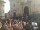 In migliaia a Militello per l’ultimo applauso a Pippo Baudo