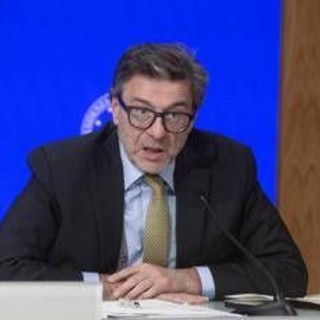 Manovra 2026, cambia norma su affitti brevi nel testo bollinato: ecco le misure