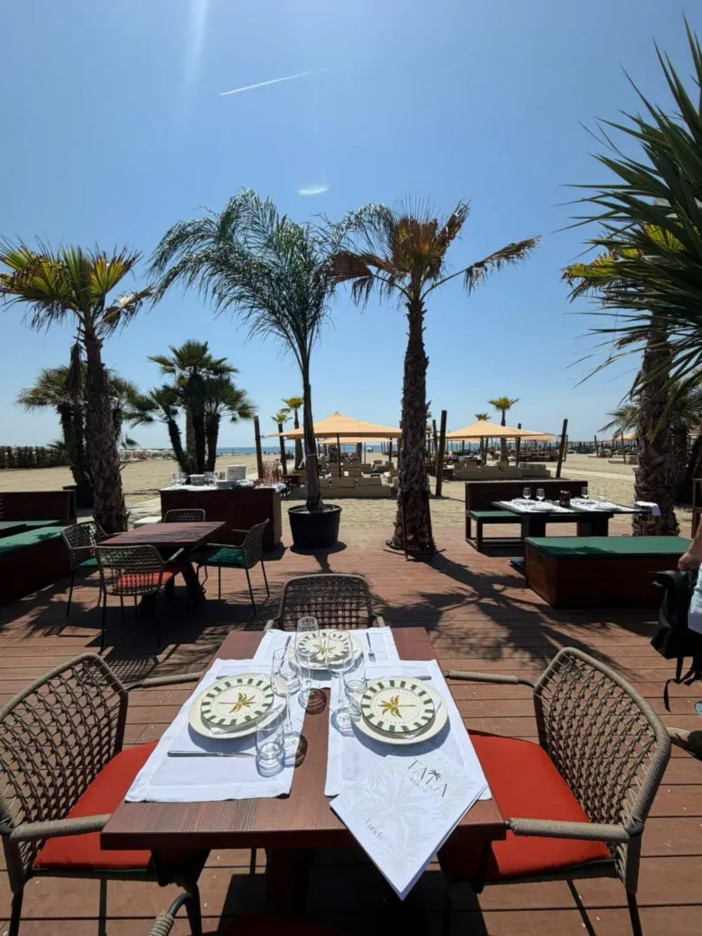 Marina di Pietrasanta, inaugurato il Tala Beach. Più di mille gli ospiti Marina di Pietrasanta, inaugurato il Tala Beach. Più di mille gli ospiti