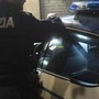 Aggredito e accoltellato in piazza a Prato: 23enne in fin di vita. Fermati due uomini