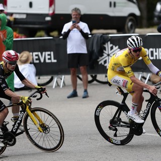 O’Connor vince sul Col de la Loze, Pogacar allunga su Vingegaard