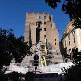 Crollo Torre dei Conti, la figlia dell'operaio morto: &quot;Grazie Italia per averlo accolto&quot;