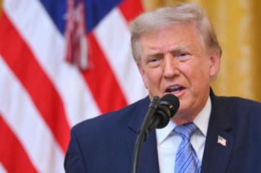Iran, Trump: "Colpiremo il sito nucleare di Pickaxe". Teheran: "Così sarà guerra totale" Iran, Trump: "Colpiremo il sito nucleare di Pickaxe". Teheran: "Così sarà guerra totale"