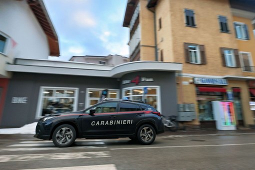 Napoli, trovati i corpi senza vita di due donne in un cantiere edile Napoli, trovati i corpi senza vita di due donne in un cantiere edile