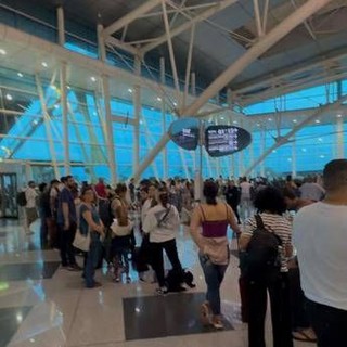 Blackout, italiana in Portogallo: &quot;Vissuto un incubo, lasciati soli, ripartiamo se sicuri&quot;