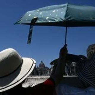 Ancora caldo sull'Italia nel weekend, oggi 15 città da bollino rosso