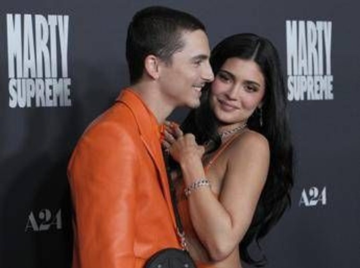 Chalamet, dedica d'amore a Kylie Jenner. E lei ricambia