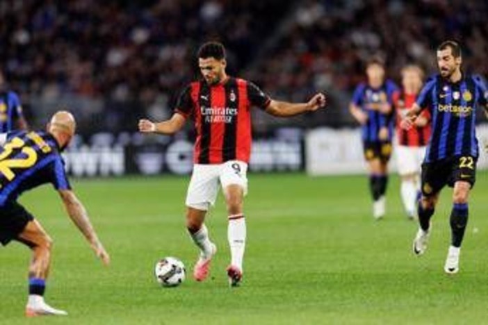 Anticipi e posticipi Serie A, Como-Roma l'11/10 alle 12,30 e derby Milano il 31/10 alle 20.45