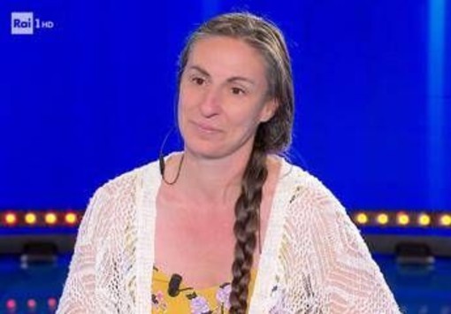 Famiglia nel bosco, la mamma a Domenica In: "Non abbiamo fatto nulla di male" Famiglia nel bosco, la mamma a Domenica In: "Non abbiamo fatto nulla di male"