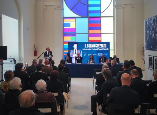 Banca del Fucino porta all’Aquila la mostra dedicata a Piersanti Mattarella Banca del Fucino porta all’Aquila la mostra dedicata a Piersanti Mattarella