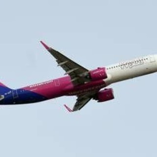 Forti turbolenze, paura sul volo Alicante-Roma: dirottato a Bologna