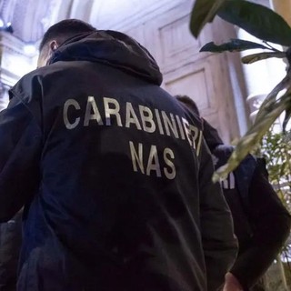 Violenze e abusi su anziane in Rsa nel milanese, interdetti 3 operatori