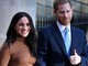 Harry e Meghan a luglio in Uk con i figli, offerta residenza reale alla coppia