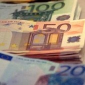 Come conservare il denaro contante in casa? Il trucco utilizzando... l'alluminio