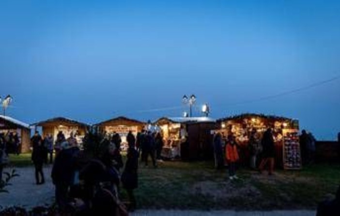 Piemonte, torna nelle Langhe e Roero il ‘Magico Paese di Natale’ dedicato a ‘Ritorno alle radici’ Piemonte, torna nelle Langhe e Roero il ‘Magico Paese di Natale’ dedicato a ‘Ritorno alle radici’
