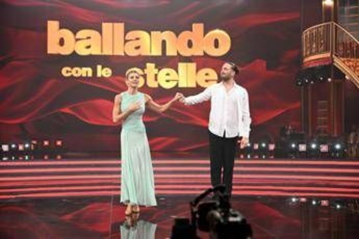 Martina Colombari alla ricerca di Luca Favilla: il mistero a Ballando con le stelle