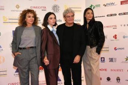 A Cannes 2025 tre film italiani: 'Fuori' di Martone concorre per la Palma d'Oro