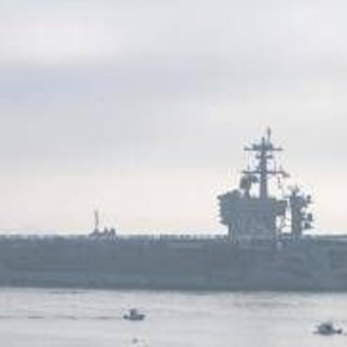 Iran, portaerei Lincoln allo stremo: equipaggio vicino a "perdere la testa" tra cibo scarso e turni massacranti