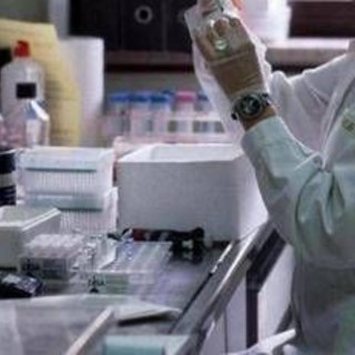 Tumori, in Sardegna oltre 10mila casi l'anno, esperti: &quot;Vaccini fondamentali in fragili&quot;
