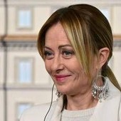 Meloni: "Hormuz deve riaprire senza pedaggi e restrizioni. Italia pronta a contribuire a navigazione sicura"
