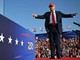 La minaccia dei dazi Usa pesa sull'Europa ma intanto gli affari di Trump vanno a gonfie vele