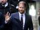 Harry torna a Londra senza Meghan e i figli: la decisione 'last minute' Harry torna a Londra senza Meghan e i figli: la decisione 'last minute'