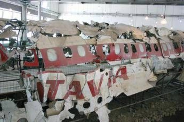 Ustica, Francia pronta a collaborare. Procura di Roma chiede ritiro richiesta archiviazione, gip si riserva Ustica, Francia pronta a collaborare. Procura di Roma chiede ritiro richiesta archiviazione, gip si riserva