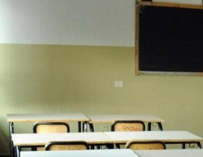 Malore improvviso in classe, muore professore di Storia e Filosofia nel Frusinate