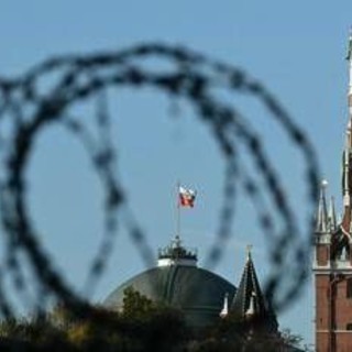 Russia, l'ultimo allarme dei servizi: &quot;Londra attaccherà una nave&quot;