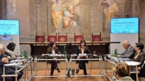 Tumori, in Italia 1.103 studi clinici in corso: "Nuove tecnologie per aumentare partecipazione pazienti" Tumori, in Italia 1.103 studi clinici in corso: "Nuove tecnologie per aumentare partecipazione pazienti"