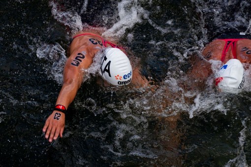 Italia d’argento nella staffetta mista agli Europei di nuoto di fondo