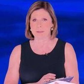 E' sempre Cartabianca, spot a raffica e trasmissione in ritardo