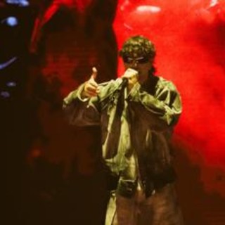 A San Siro il trionfo della Liguria, Tedua festeggia così 10 anni di carriera