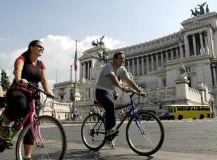 Blocco del traffico a Roma, ecco le date delle prossime domeniche ecologiche nella Capitale Blocco del traffico a Roma, ecco le date delle prossime domeniche ecologiche nella Capitale