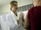 Tour in 10 regioni, Fondazione Aiom: &quot;I pazienti oncologici devono vaccinarsi&quot;