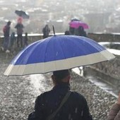 Meteo, settimana pazza da lunedì: pioggia, sole e poi temporali sul 25 aprile Meteo, settimana pazza da lunedì: pioggia, sole e poi temporali sul 25 aprile