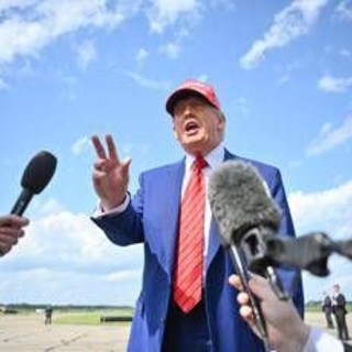 Iran, dialogo con Europa. Trump: &quot;Teheran vuole parlare con me, Israele non si ferma&quot;