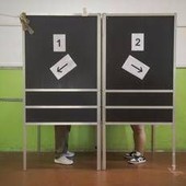 Sondaggio politico, Fratelli d'Italia in stallo e giù il Pd