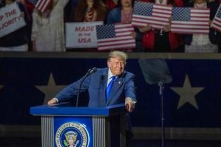 Cinquemila dollari a ogni americano? I 'Trump dividend' costerebbero oltre un trilione