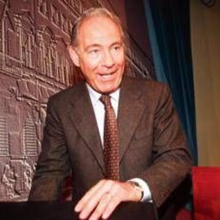 E' morto il generale Angioni, aveva 92 anni: guidò il contingente italiano in Libano nel 1982 E' morto il generale Angioni, aveva 92 anni: guidò il contingente italiano in Libano nel 1982