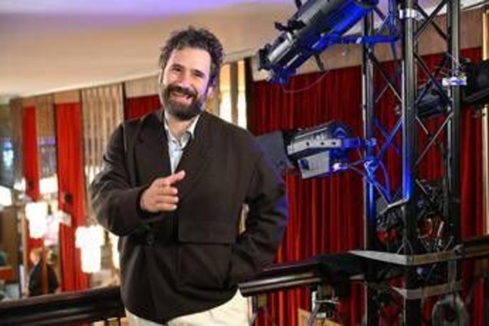 Sanremo 2026, Tommaso Paradiso chi è: esordi, rottura con i 'The giornalisti', dietrofront sul Festival