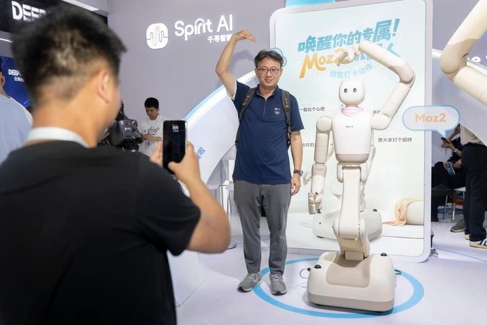 Robot, IA e farmaci innovativi trainano l’export della Cina