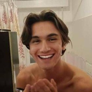 Morte Evan Delogu, il papà: "Eri un angelo, ho dormito nel tuo letto" Morte Evan Delogu, il papà: "Eri un angelo, ho dormito nel tuo letto"